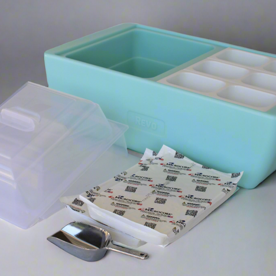 The Dubler HEAT is unique innovation as a flameless chafer and cooler combination that fits two 1/2 size food pans and up to 4” depth.  The premium insulation, along with the heat packs and placing hot food trays straight from oven, provide a slow drop in temperature over time.  Enjoy hot to eventually warm food for hours while the outside remains safe to touch for easy mobility.